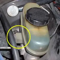 low brake fluid switch connector.webp