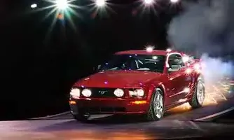 l_0201Ford_Mustang_GT.webp
