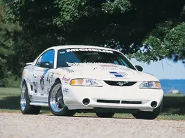m5lp_0203_03_z+1995_ford_mustang_cobra_r+front_view.webp