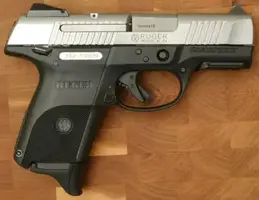 Ruger_SR9c_01_tn.webp Ruger_SR9c_01_tn.webp