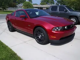 80090d1285984940t-where-all-red-candy-mustangs-front_1.webp