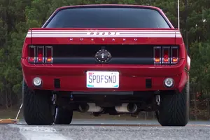 mustangengineswap286.webp