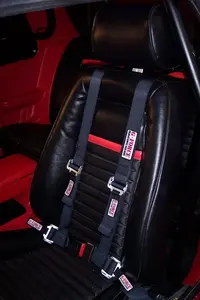 mustangengineswap262.webp