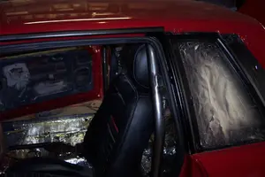 mustangengineswap250.webp