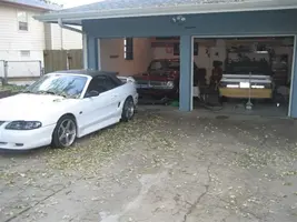 garagepics 003 (Medium).webp