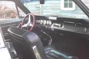 mustnag interior.webp