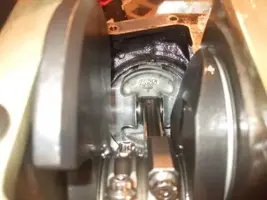 Bottom_of_piston.webp
