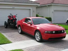2010_Mustang_GT_Towing_Buell_1125CR.webp