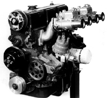 2300enginewithwebers.webp