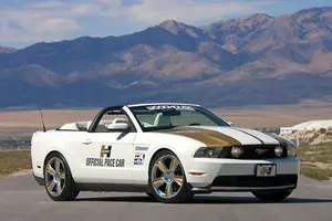 2010_hurst_mustang_pace_car_series_images_001.webp