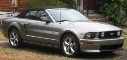 Ford_Mustang_GT_CS_convertible.webp