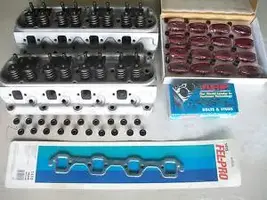 Edelbrock Heads.webp