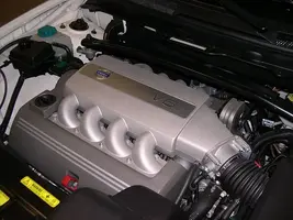 800px-2006_Volvo_XC90_V8_engine.webp