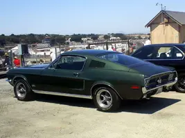 4S5030805bullitt.webp