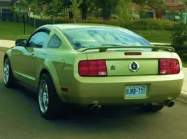 2005 mustang v.webp