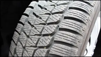Bridgestone-Blizzak-LM-25-i001.webp