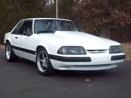 whitecoupeweld011.webp