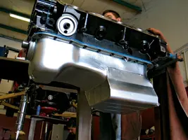 mmfp_0708_04_z+1993_ford_mustang_ford_racing_performance_boss_engine+oil_pan.webp