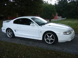 95 ford mustang 002.webp