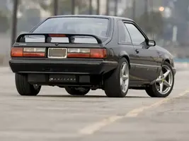 m5lp_0603_17z+1987_Ford_Mustang+Rear_Passenger_Side.webp