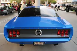 06-jonny-sparks-reversion-mustang-blue.webp