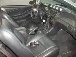 saleen14.webp