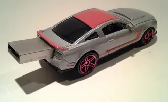 autodrive_2012_mustang_silver_08.webp