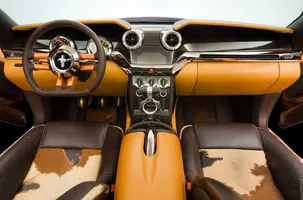 g_mustang_1280_16.webp