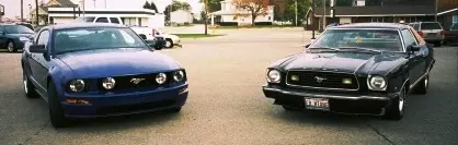 05 Mustang and 78 Mustang 10-22-04 Pic 1.webp