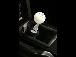 2007-Ford-Shelby-GT-Shifter-1280x960.webp