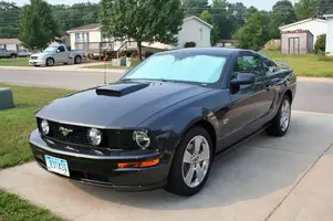 Mustangthreequarterview.webp