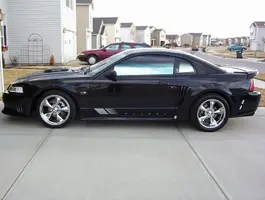 bullitt-side.webp