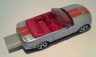 autodrive_2010_Shelby_mustang_gt500_silver_convertible_07.webp