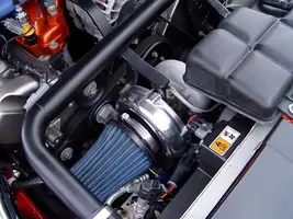 engineshot_03.webp