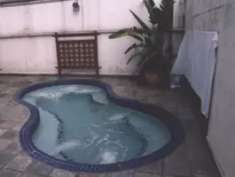 jacuzzi.webp