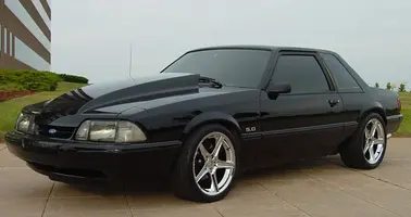 blackcoupe-Saleens.webp