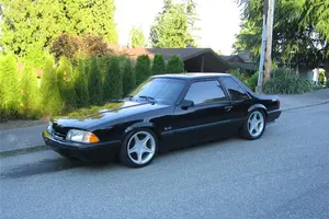 blackcoupe-2000GTs.webp