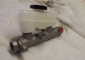 1649527MasterCylinder4.webp