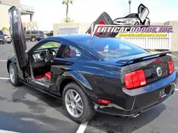 tn-parts_ford_2005+_mustang_image2.webp