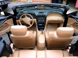 95_Mustang_interior-21.webp