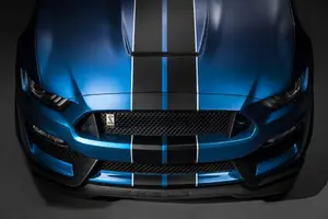 ShelbyGT350R_09_HR.webp