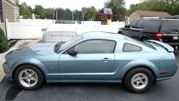 07 mustang1.webp