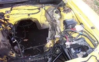 enginebayL.webp