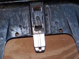 headrest lock 3.webp