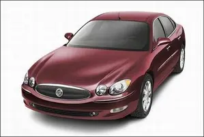2007_buick_lacrosse_cxl-pic-43212-640x480.webp