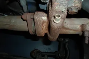 right exhaust manifold.webp