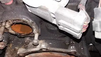 Grease build up at alternator.webp