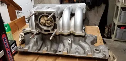 GT40 Intake 3.webp