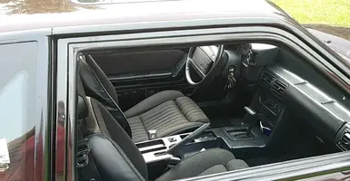 90GT Interior.webp