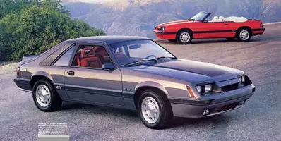 1986-ford-mustang-brochure-04.webp